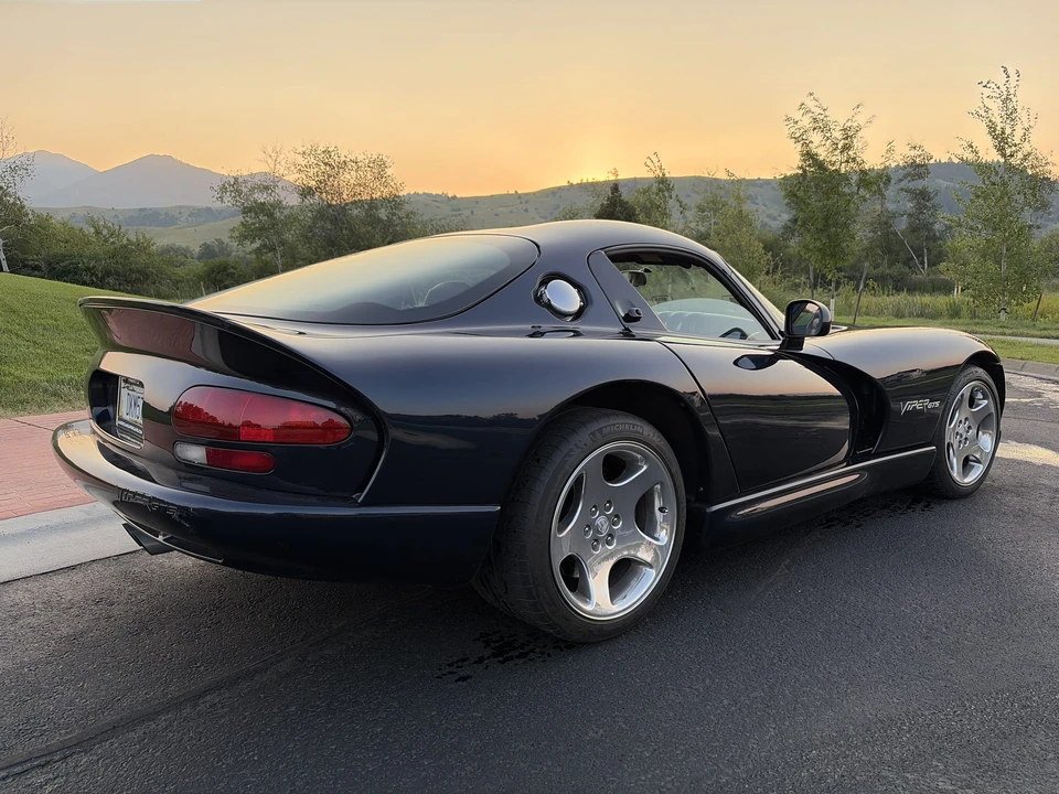 2001 Dodge Viper GTS 2nd Gen - Image 13 of 31