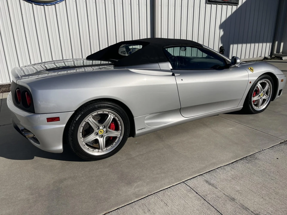 2001 Ferrari 360 Spider - Image 12 of 31