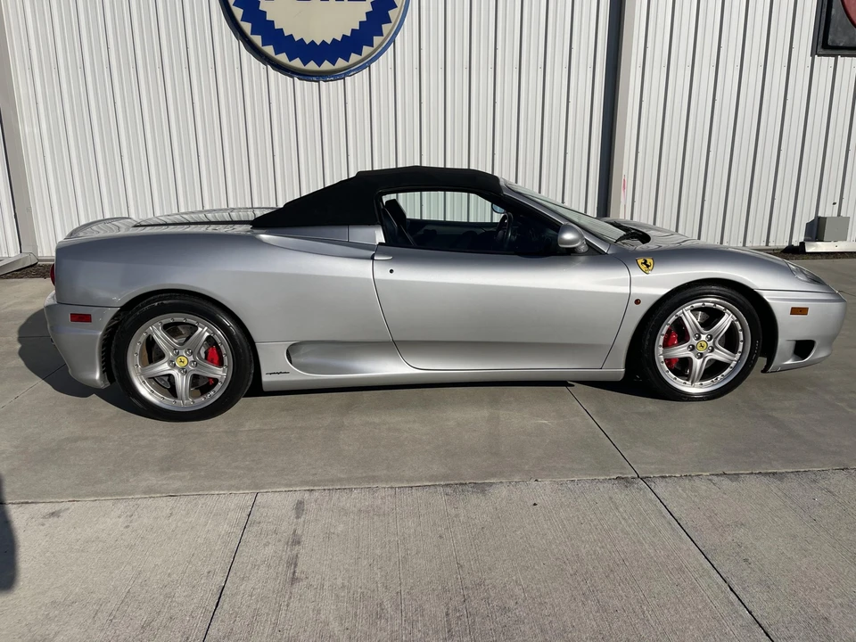 2001 Ferrari 360 Spider - Image 11 of 31