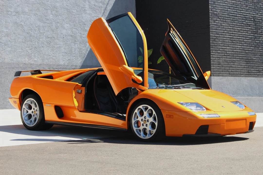 2001 Lamborghini Diablo VT - Image 15 of 31