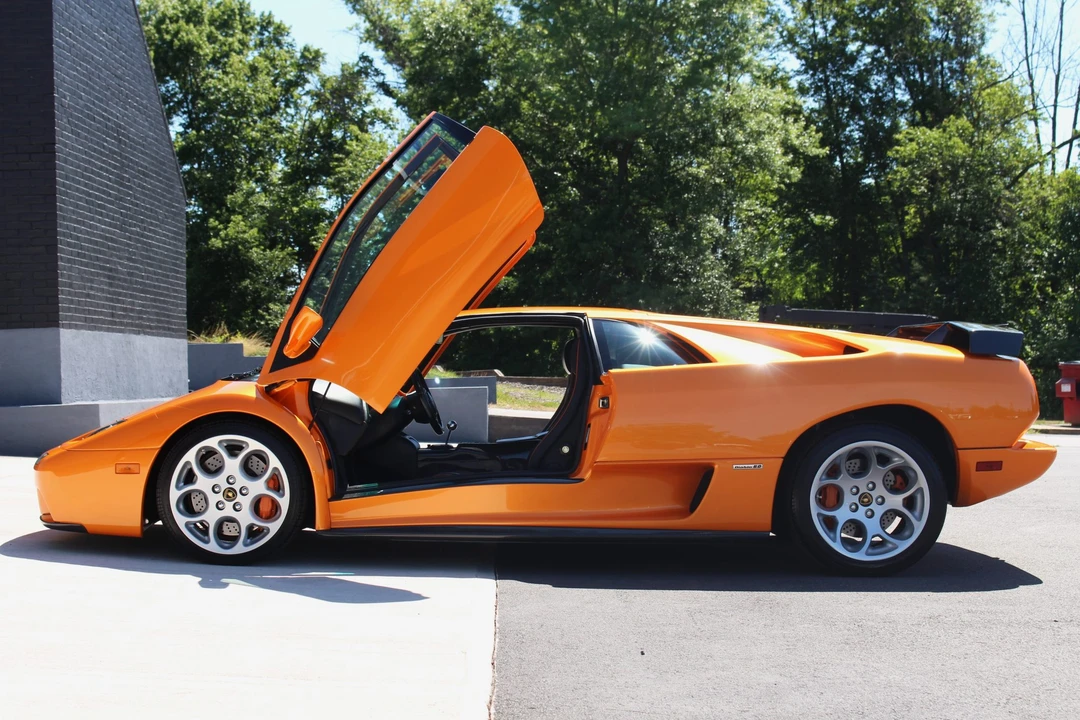 2001 Lamborghini Diablo VT - Image 19 of 31