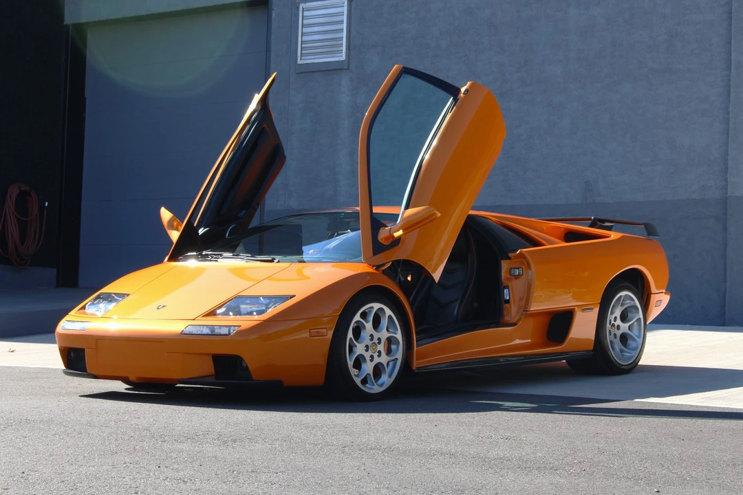 2001 Lamborghini Diablo VT - Image 11 of 31