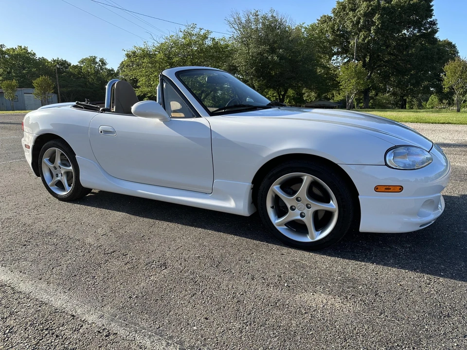 2001 Mazda NB MX-5 Miata - Image 16 of 31