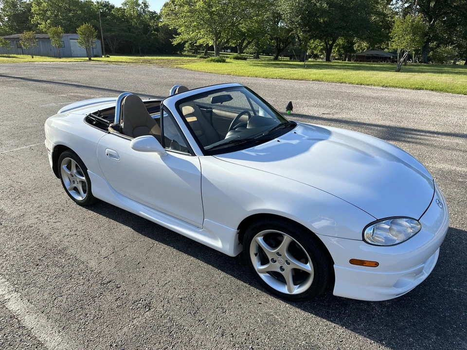 2001 Mazda NB MX-5 Miata - Image 18 of 31