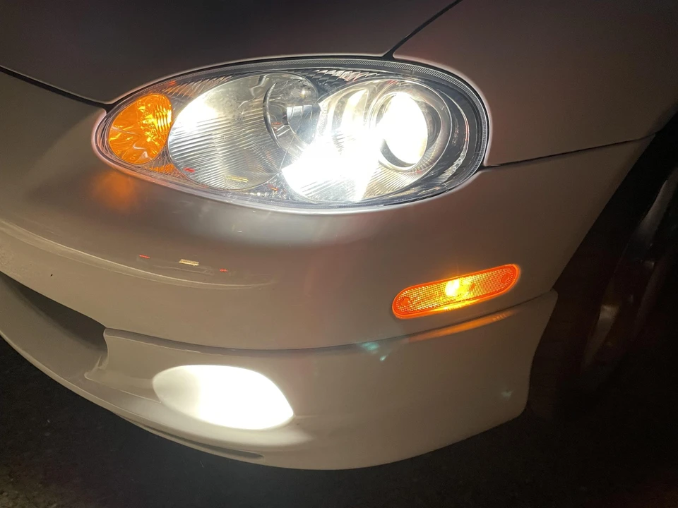 2001 Mazda NB MX-5 Miata - Image 23 of 31