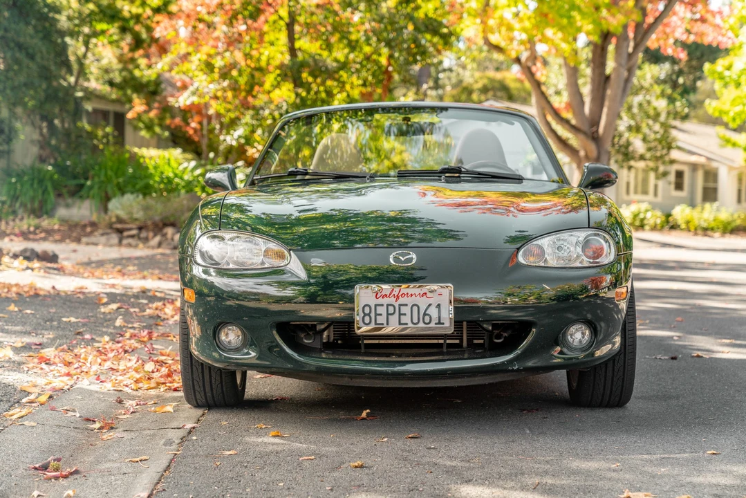 2001 Mazda NB MX-5 Miata - Image 2 of 31