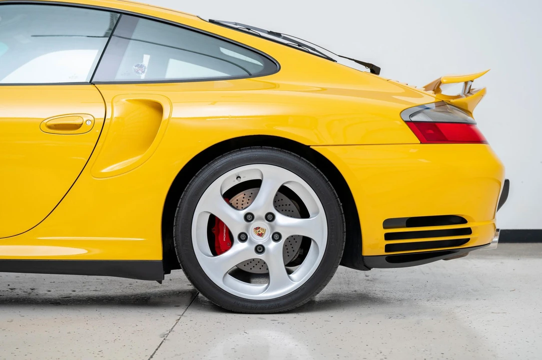 2001 Porsche 996 Turbo - Image 15 of 31
