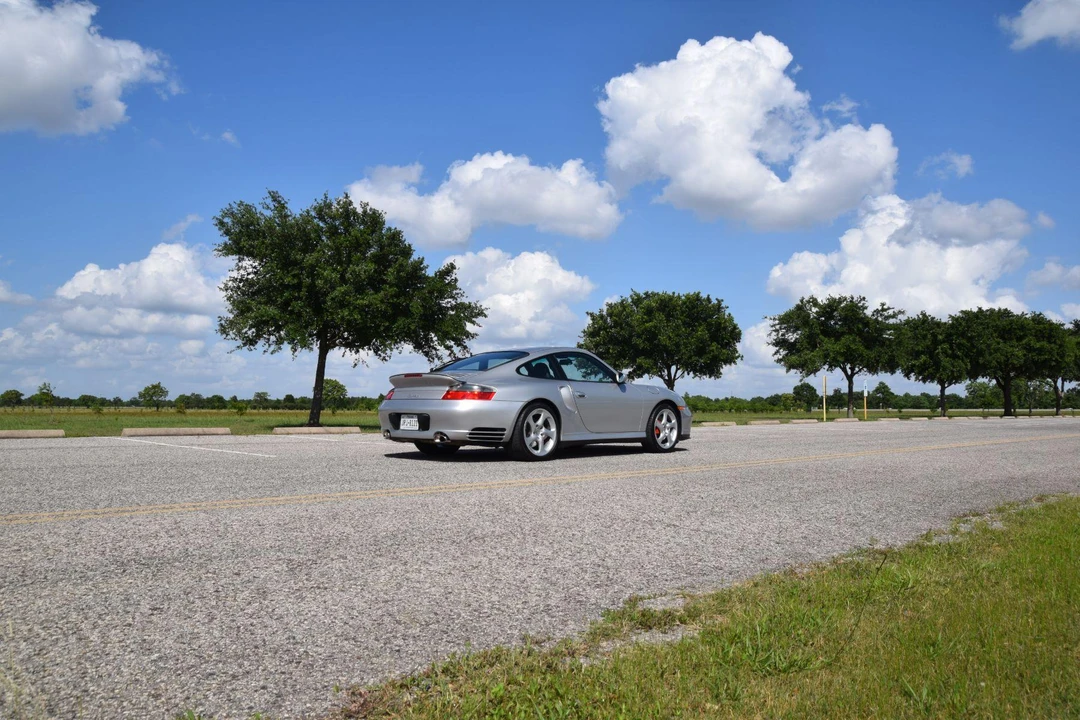 2001 Porsche 996 Turbo - Image 13 of 31