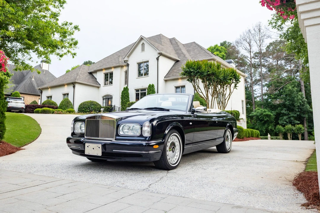 2001 Rolls-Royce Corniche Series V - Image 3 of 31