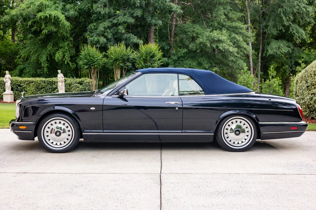 2001 Rolls-Royce Corniche Series V - Image 23 of 31