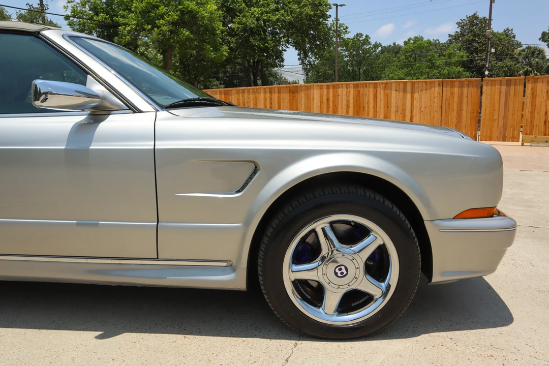 2002 Bentley Azure 1st Gen - Image 19 of 31