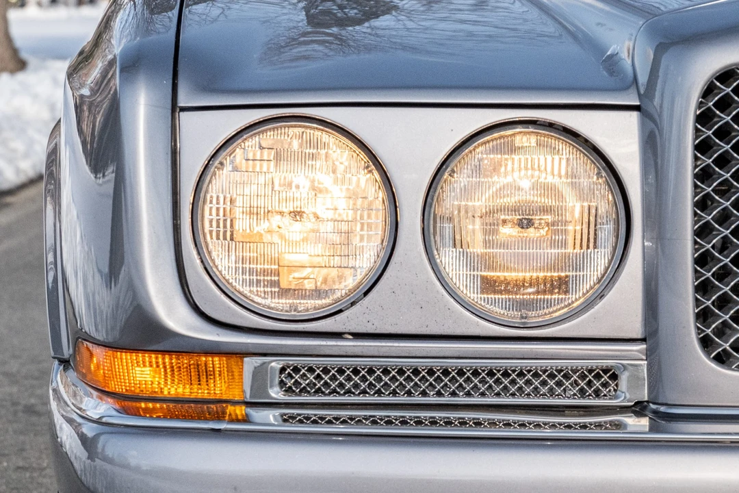 2002 Bentley Azure 1st Gen - Image 28 of 31