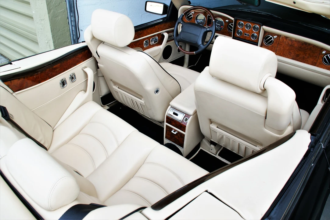 2002 Bentley Azure 1st Gen - Image 21 of 31