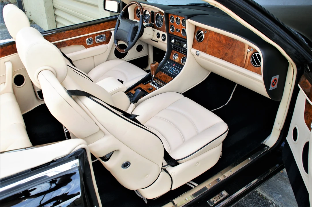 2002 Bentley Azure 1st Gen - Image 25 of 31