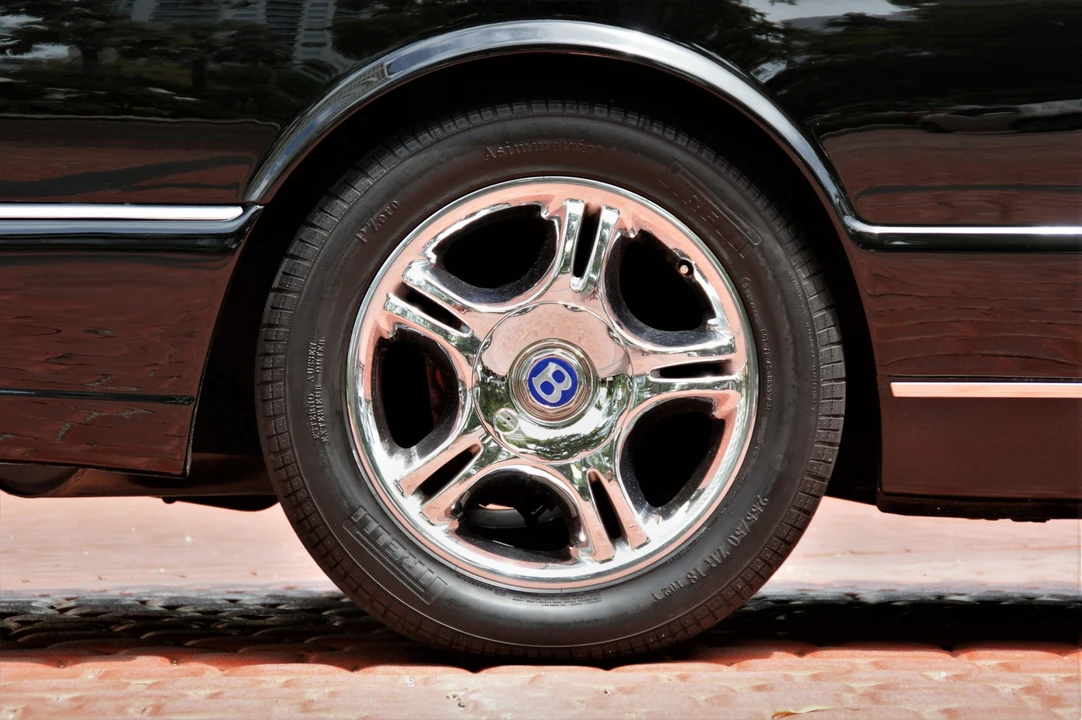 2002 Bentley Azure 1st Gen - Image 15 of 31