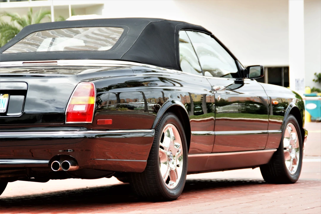 2002 Bentley Azure 1st Gen - Image 12 of 31