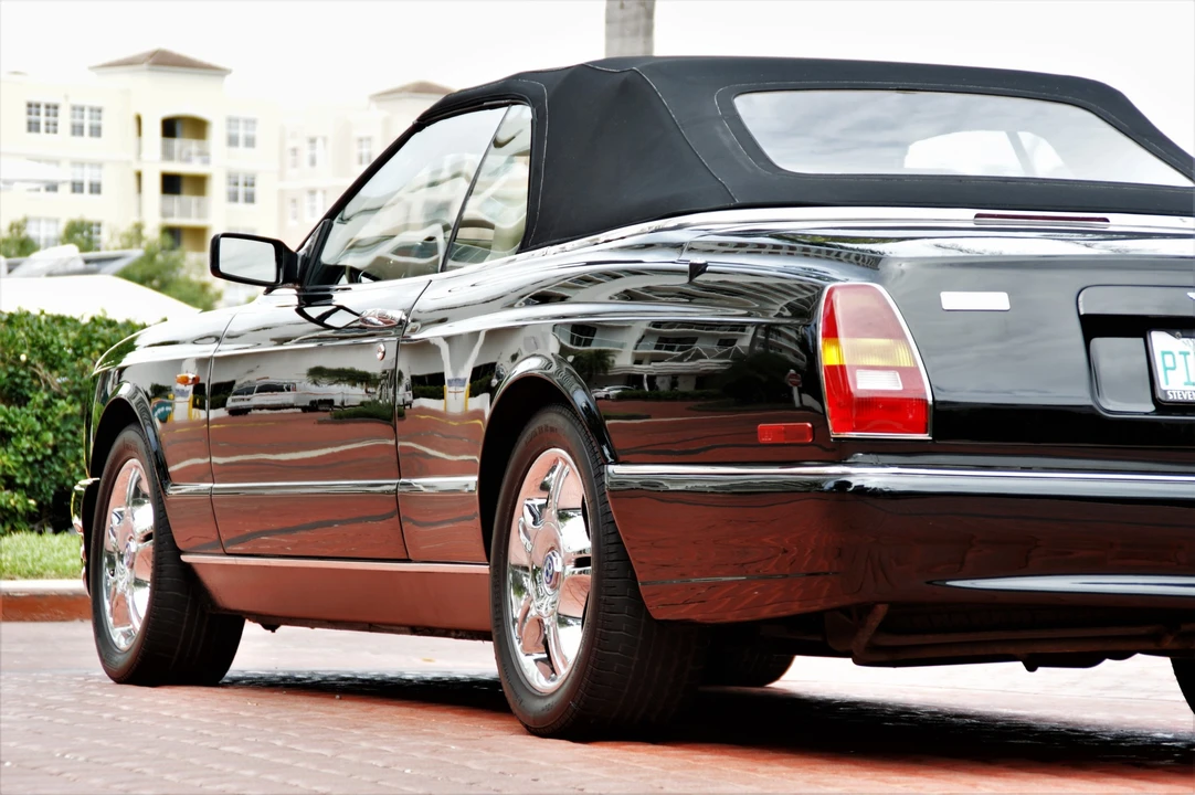 2002 Bentley Azure 1st Gen - Image 13 of 31