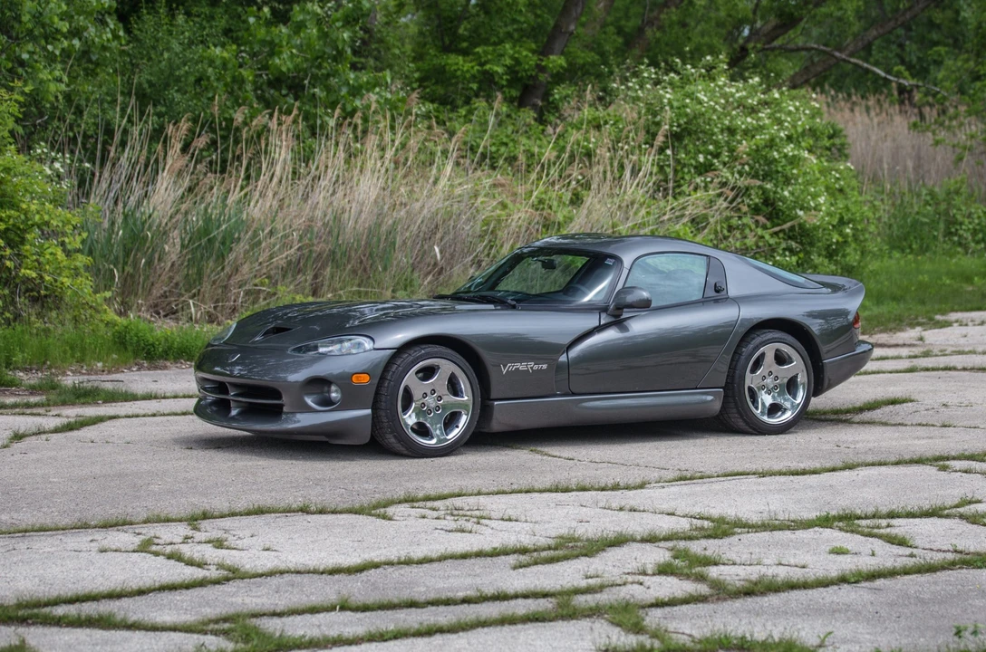 2002 Dodge Viper GTS 2nd Gen - Image 4 of 31