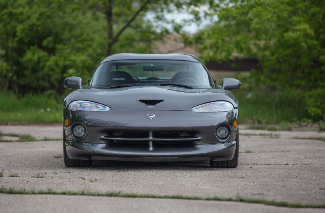 2002 Dodge Viper GTS 2nd Gen - Image 13 of 31