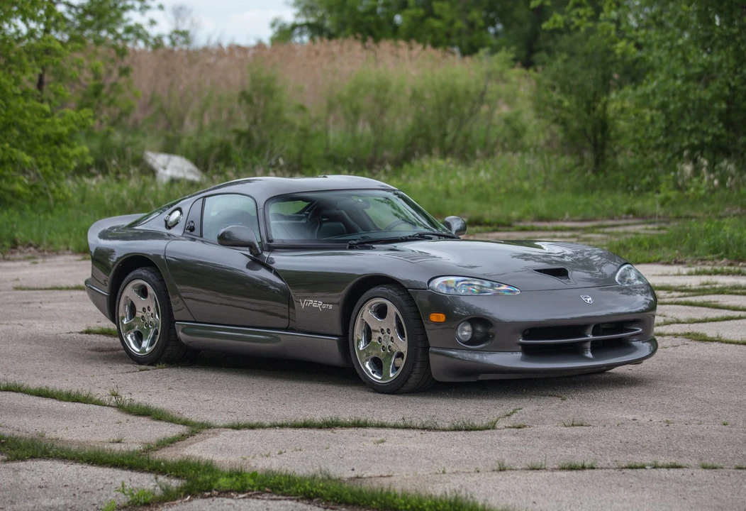 2002 Dodge Viper GTS 2nd Gen - Image 11 of 31