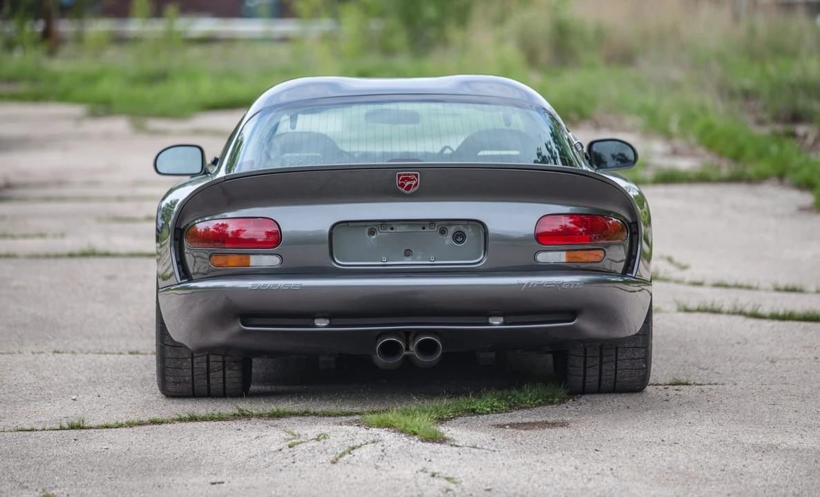 2002 Dodge Viper GTS 2nd Gen - Image 8 of 31