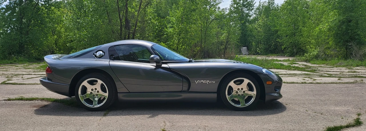 2002 Dodge Viper GTS 2nd Gen - Image 21 of 31