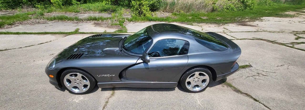 2002 Dodge Viper GTS 2nd Gen - Image 16 of 31