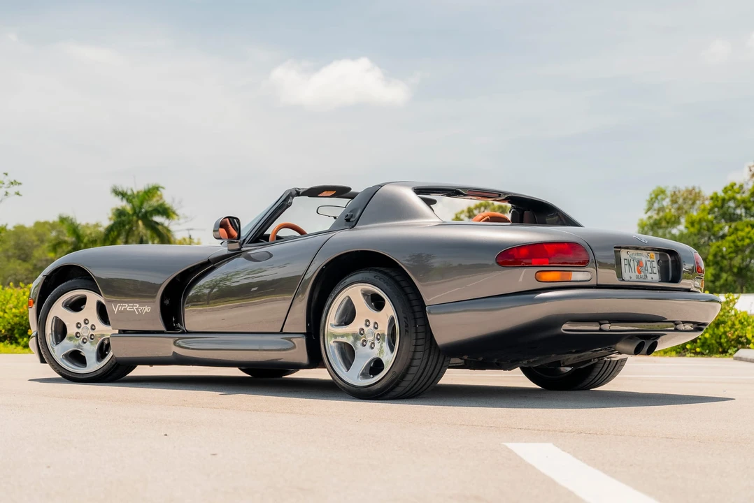 2002 Dodge Viper 2nd Gen - Image 12 of 31