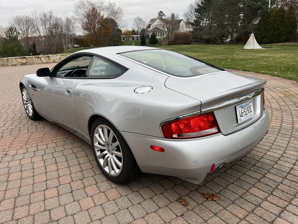 2003 Aston Martin Vanquish 1st Gen - Image 8 of 31