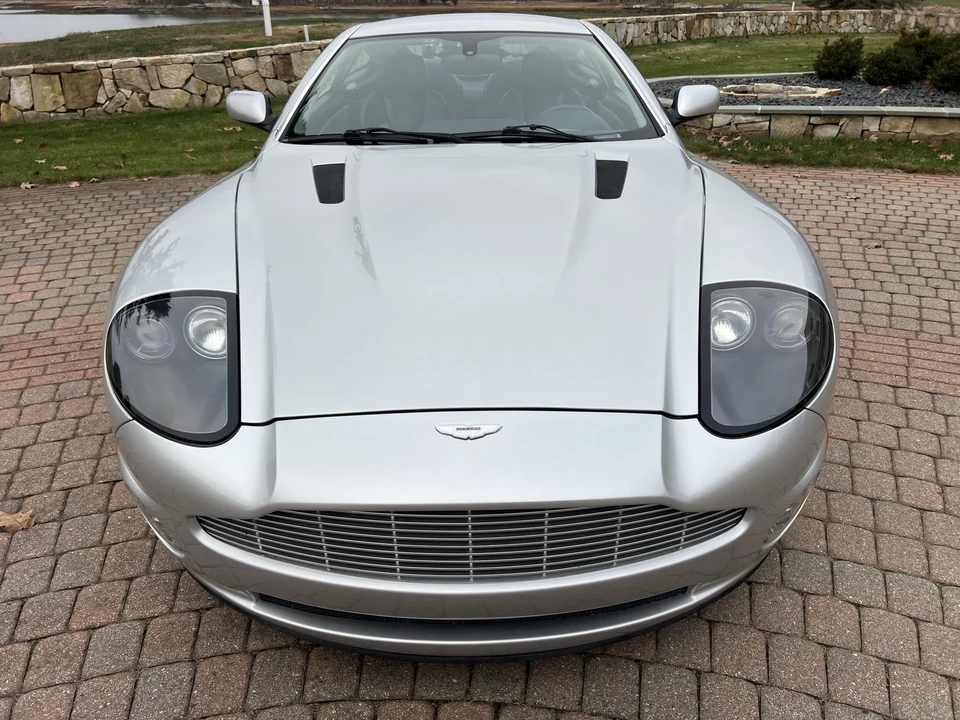 2003 Aston Martin Vanquish 1st Gen - Image 3 of 31