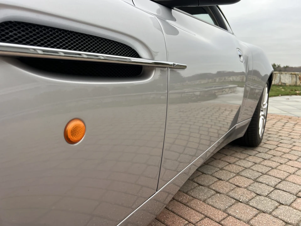 2003 Aston Martin Vanquish 1st Gen - Image 31 of 31