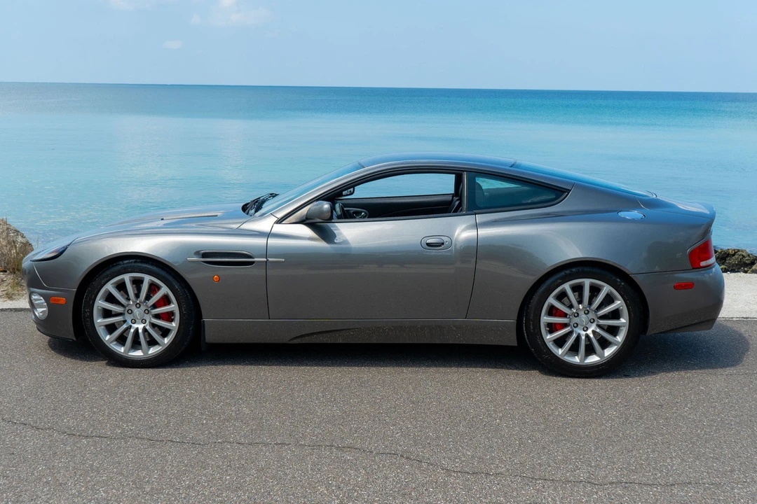 2003 Aston Martin Vanquish 1st Gen - Image 8 of 31