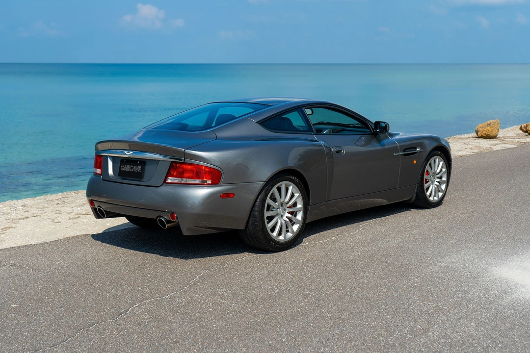 2003 Aston Martin Vanquish 1st Gen - Image 20 of 31