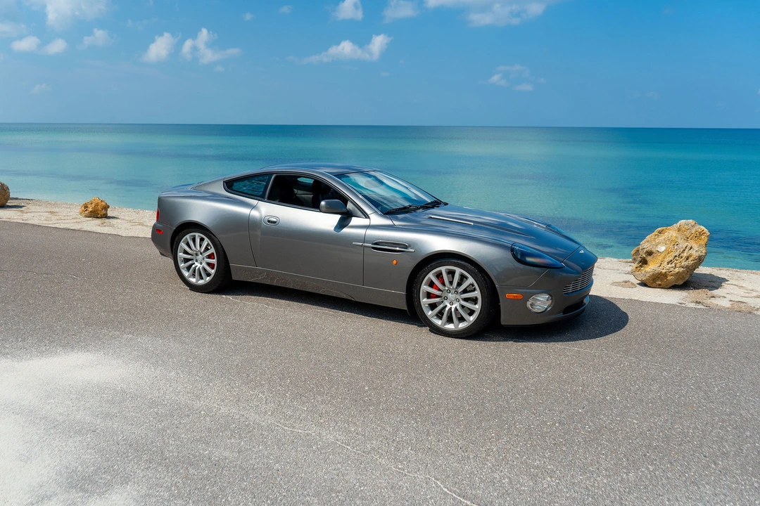 2003 Aston Martin Vanquish 1st Gen - Image 23 of 31