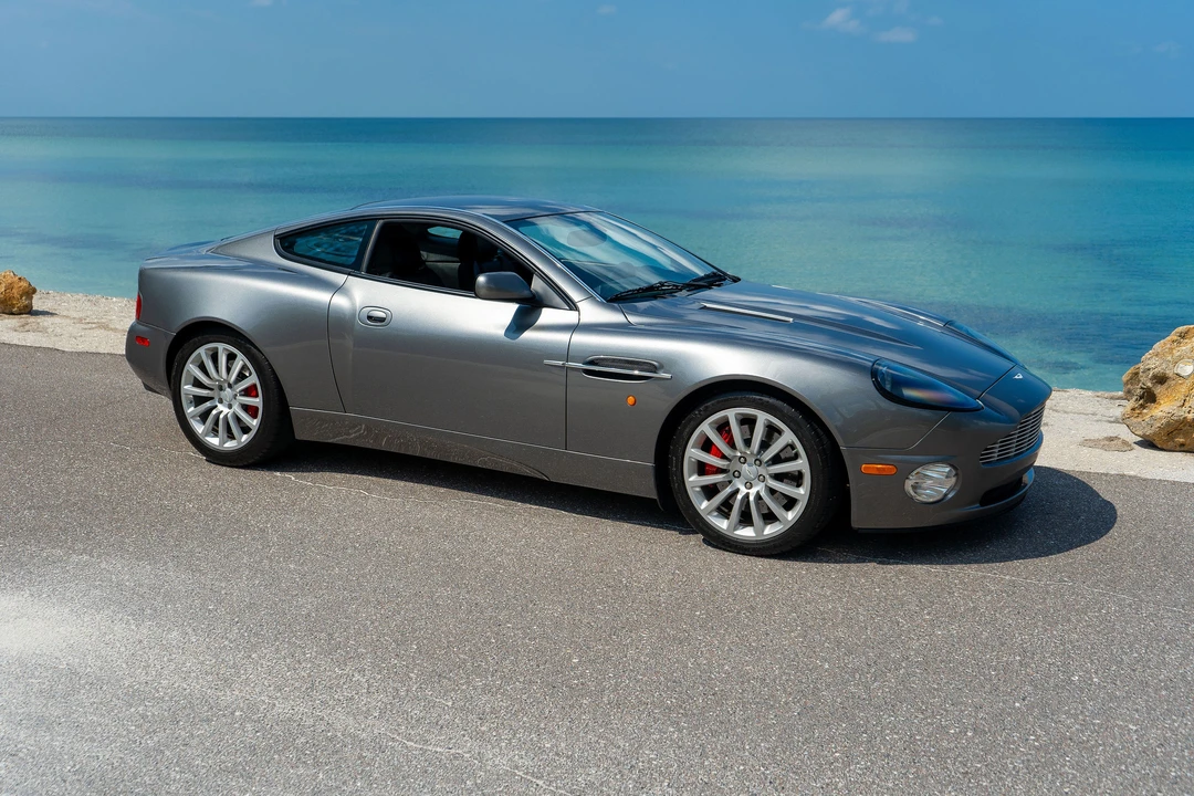 2003 Aston Martin Vanquish 1st Gen - Image 24 of 31