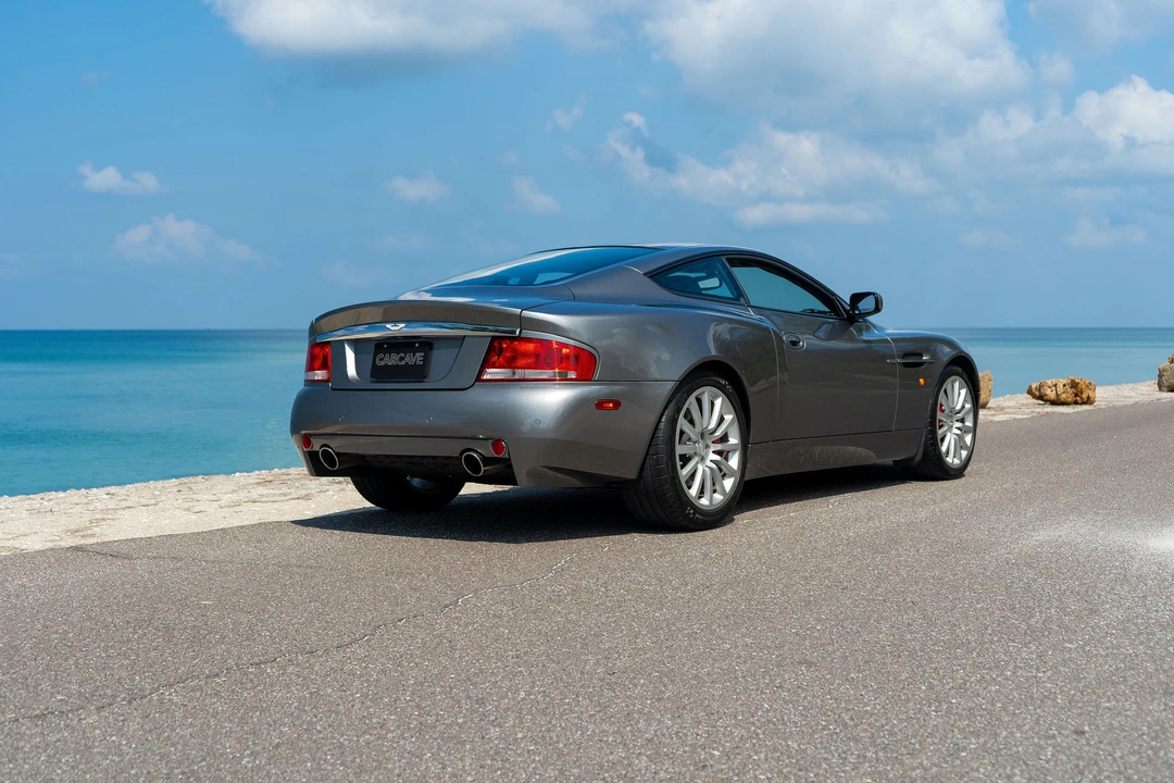 2003 Aston Martin Vanquish 1st Gen - Image 17 of 31