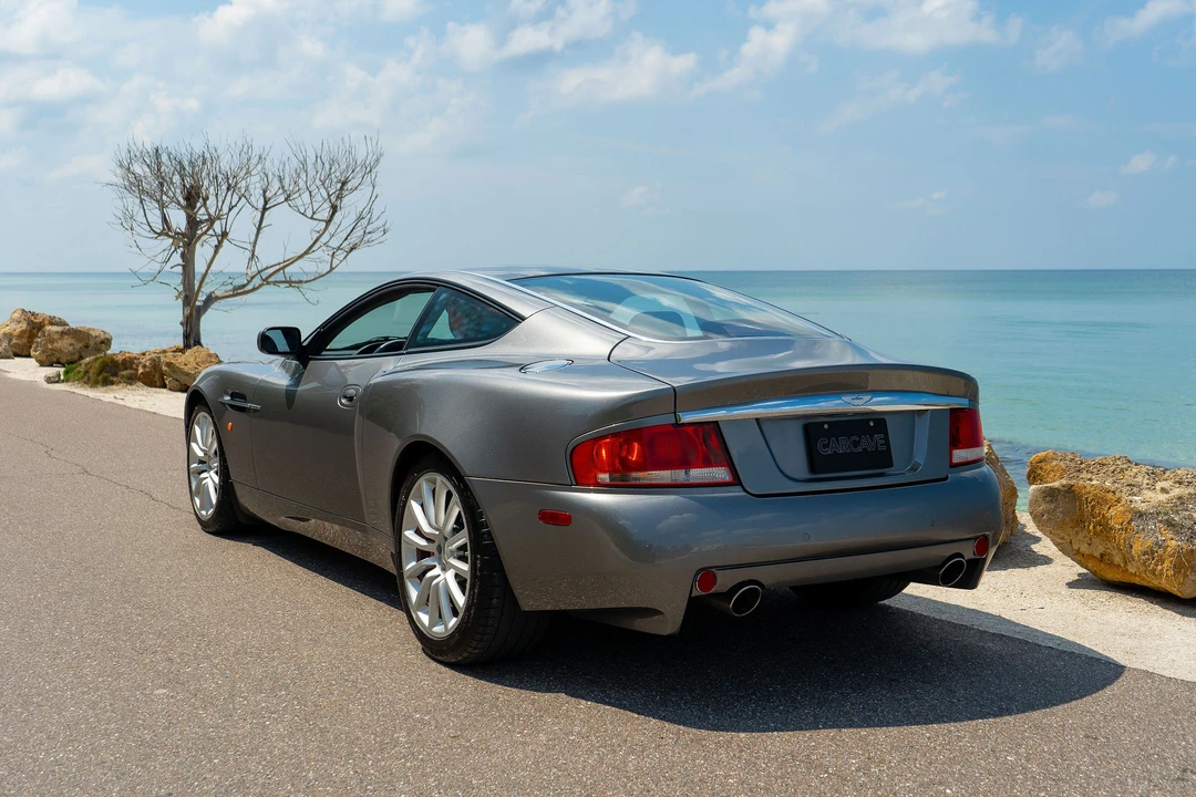 2003 Aston Martin Vanquish 1st Gen - Image 10 of 31