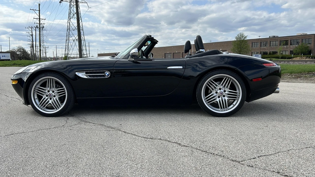2003 BMW Z8 - Image 8 of 31