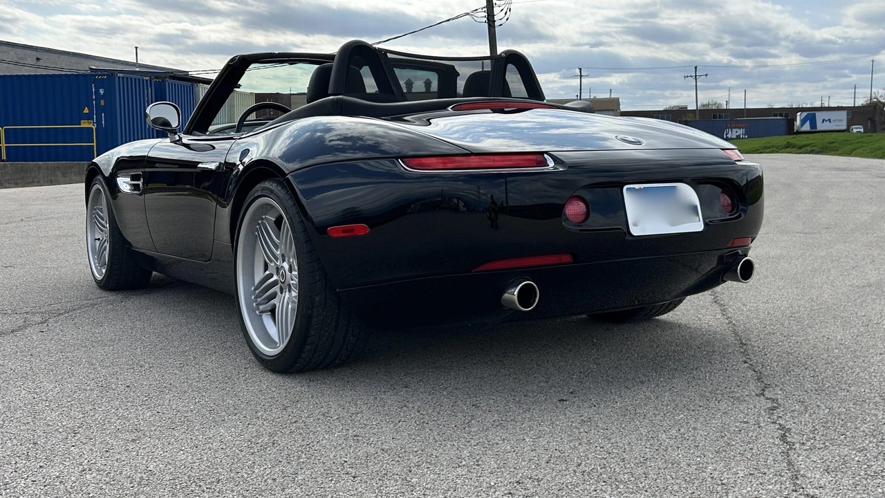 2003 BMW Z8 - Image 9 of 31