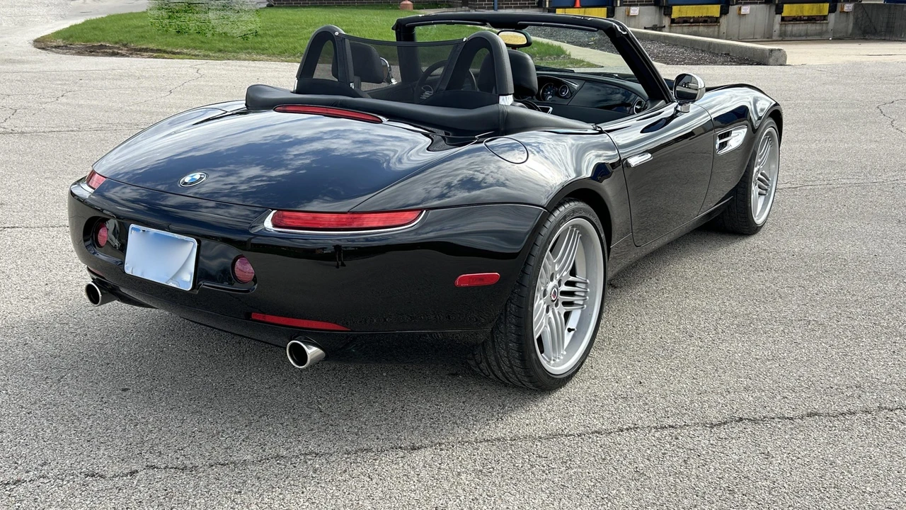2003 BMW Z8 - Image 17 of 31
