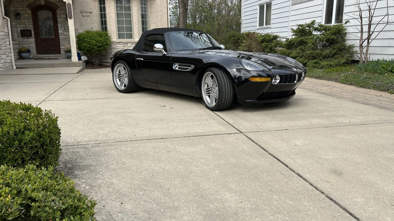2003 BMW Z8 - Image 30 of 31