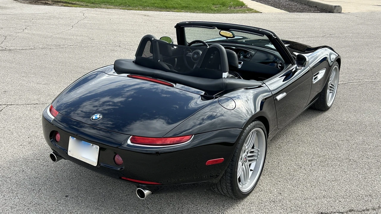 2003 BMW Z8 - Image 14 of 31