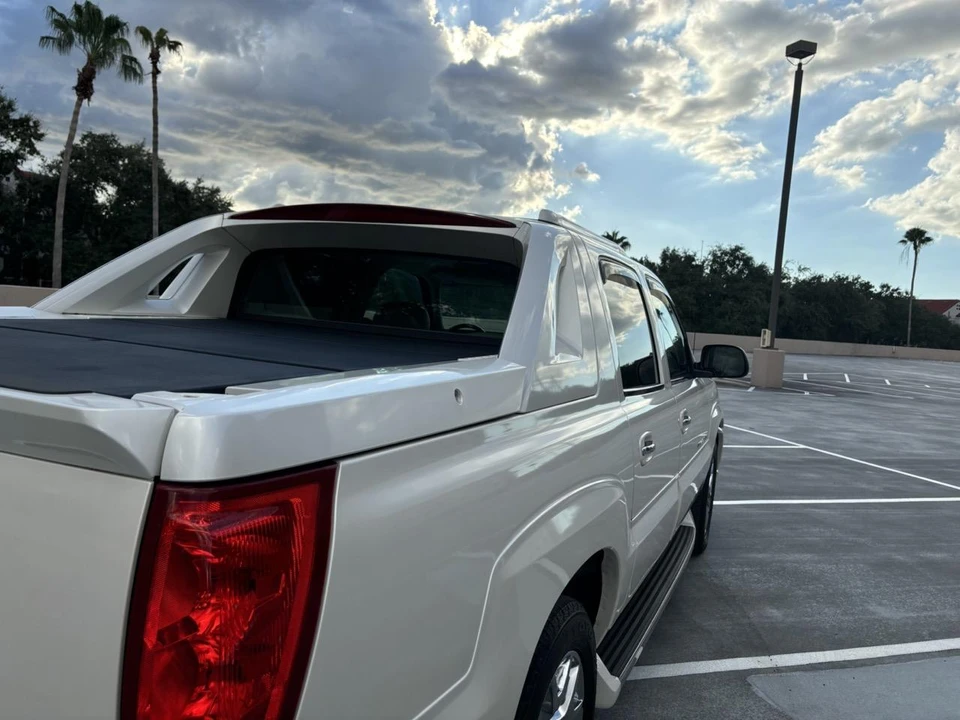 2003 Cadillac Escalade & EXT 2nd Gen - Image 31 of 31