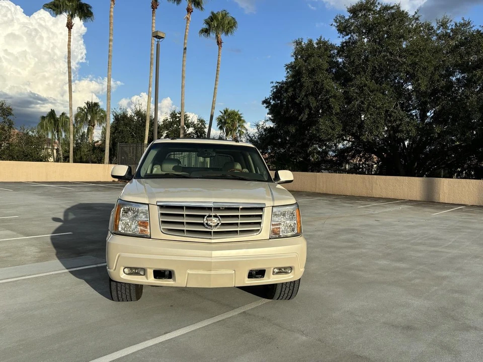 2003 Cadillac Escalade & EXT 2nd Gen - Image 9 of 31