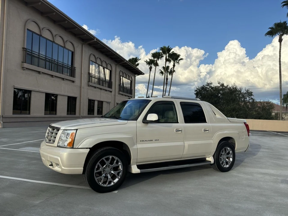 2003 Cadillac Escalade & EXT 2nd Gen - Image 2 of 31