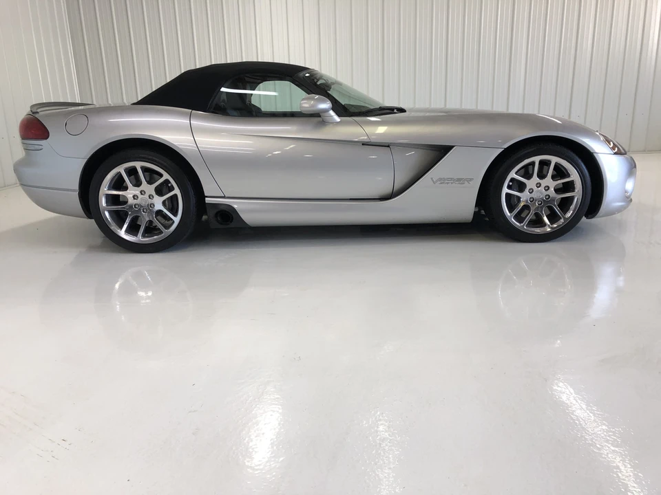 2003 Dodge Viper 3rd Gen - Image 3 of 31