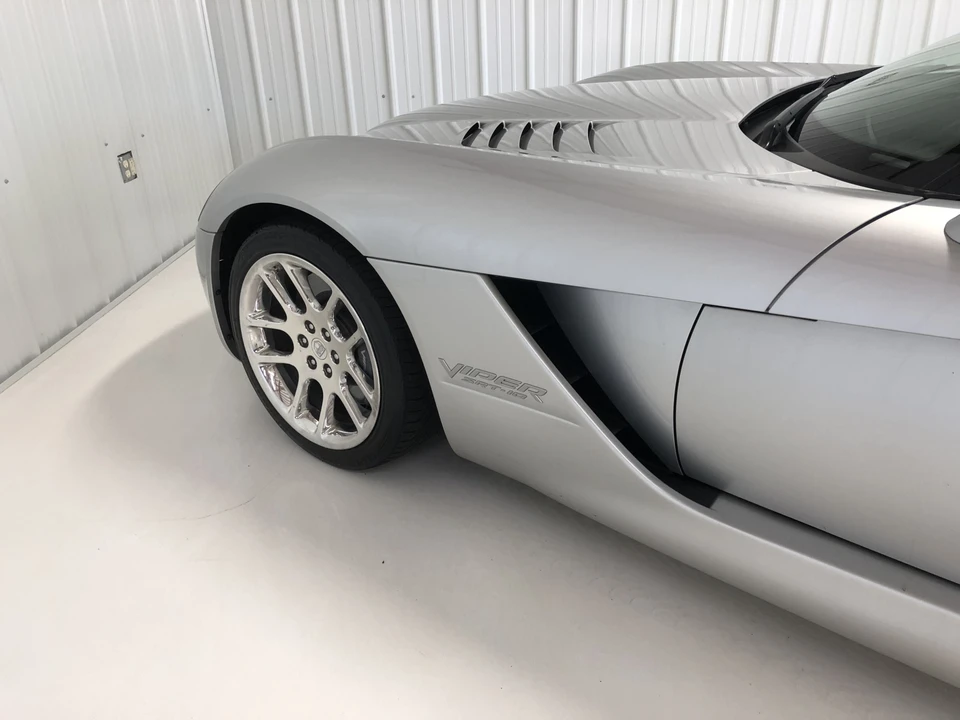2003 Dodge Viper 3rd Gen - Image 19 of 31