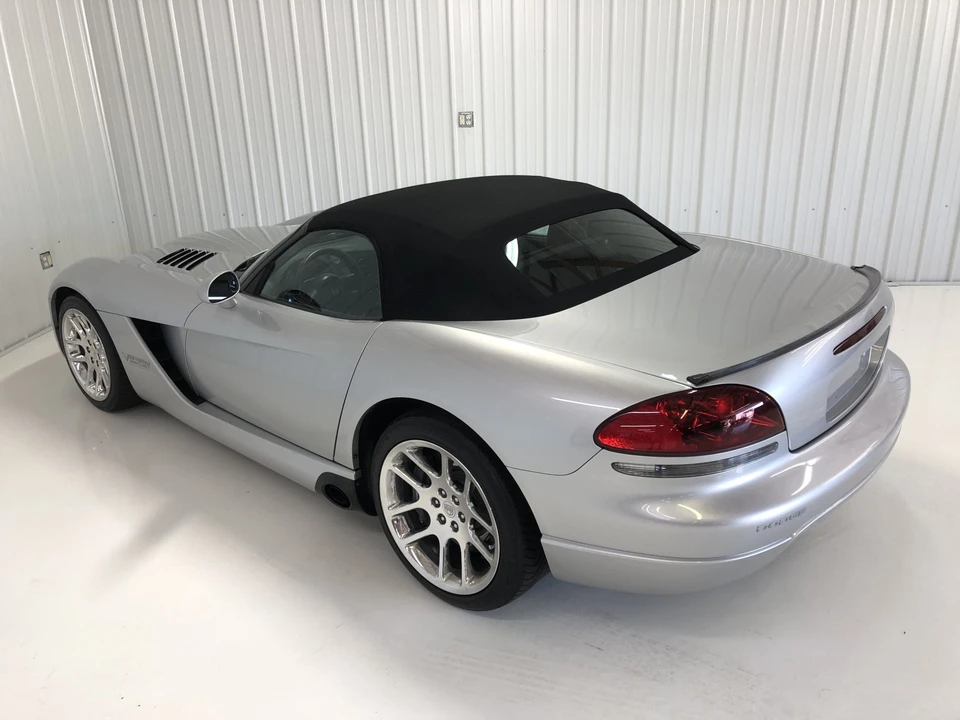 2003 Dodge Viper 3rd Gen - Image 13 of 31