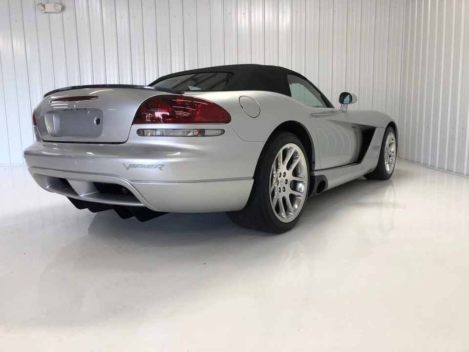 2003 Dodge Viper 3rd Gen - Image 18 of 31