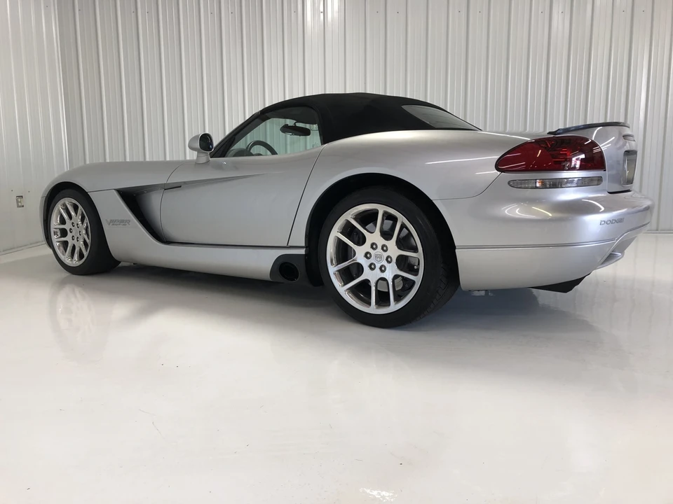 2003 Dodge Viper 3rd Gen - Image 11 of 31
